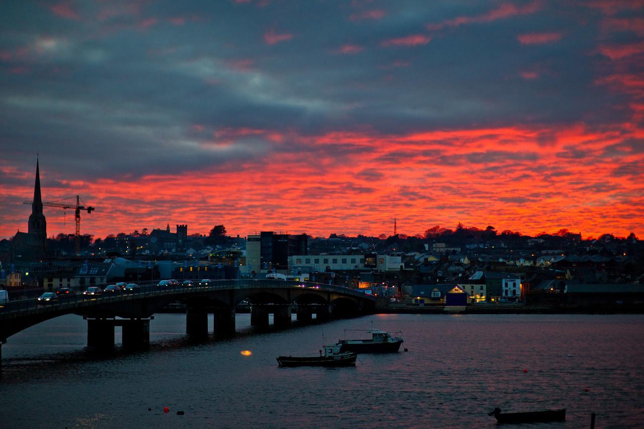 Riverbank House Hotel Ferrybank Dış mekan fotoğraf
